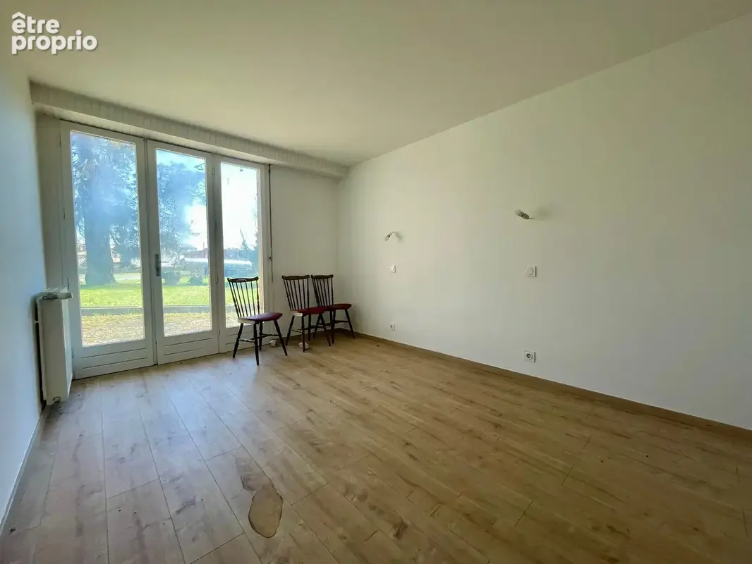 Ensemble immobilier avec deux maisons, un entrepôt et terrain constructible - photo 22