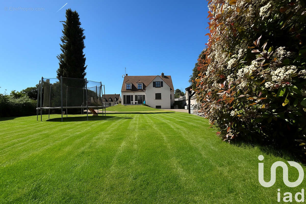 Photo 8 - Maison à LIVERDY-EN-BRIE