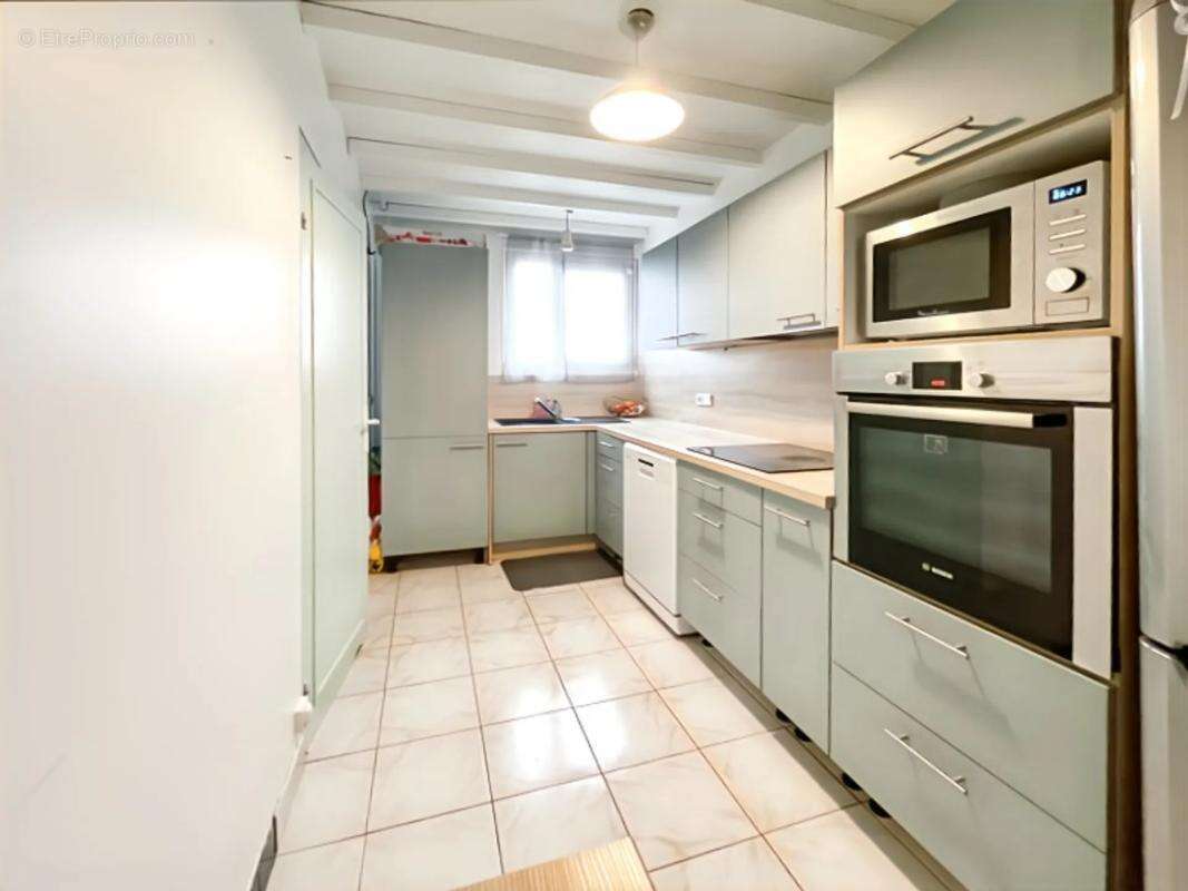Appartement à DAMMARIE-LES-LYS