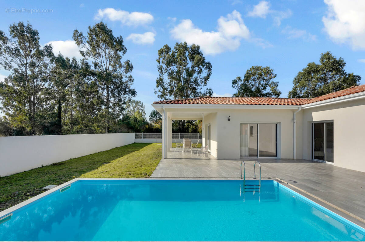 Maison à MONTASTRUC-LA-CONSEILLERE