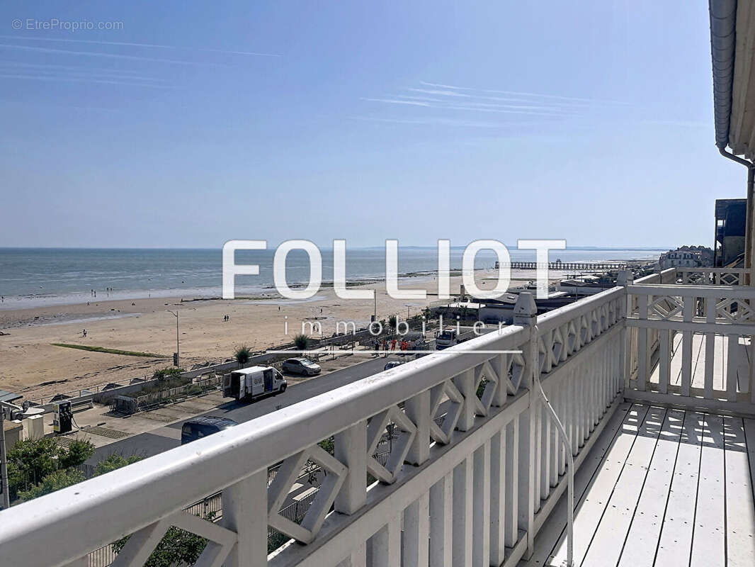 Appartement à LUC-SUR-MER