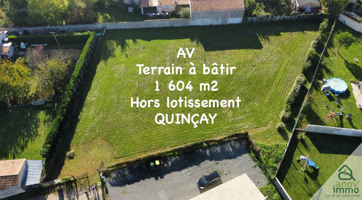 Terrain à QUINCAY