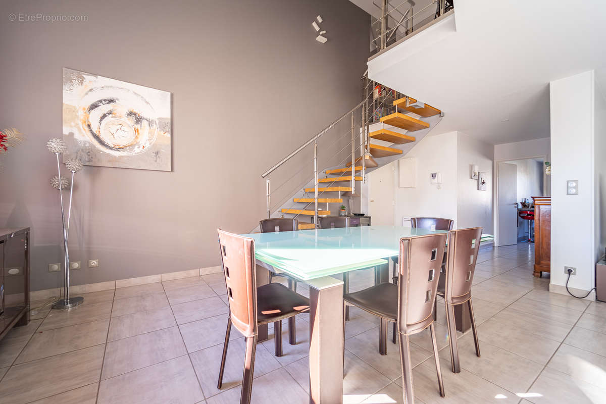 Appartement de type T5 en duplex de 122m² avec balcon - photo 5