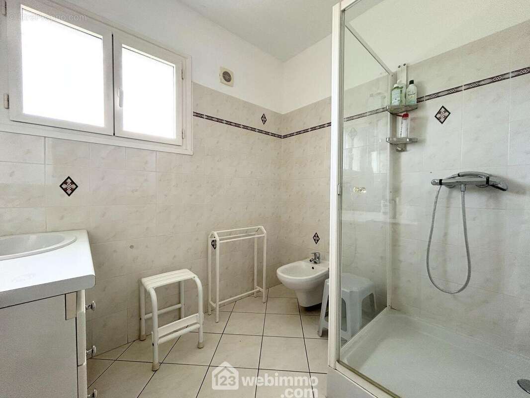 Maison 135 m² à Tredrez-Locquemeau  - photo 7