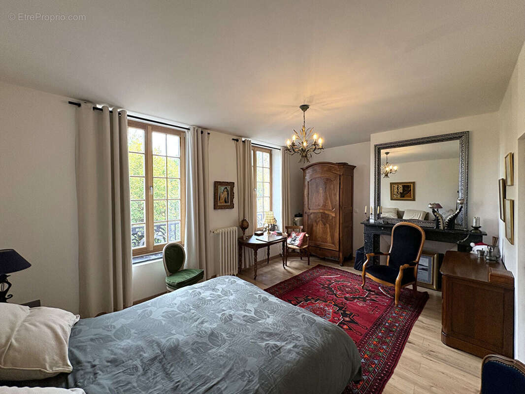 Appartement à CHARLEVILLE-MEZIERES