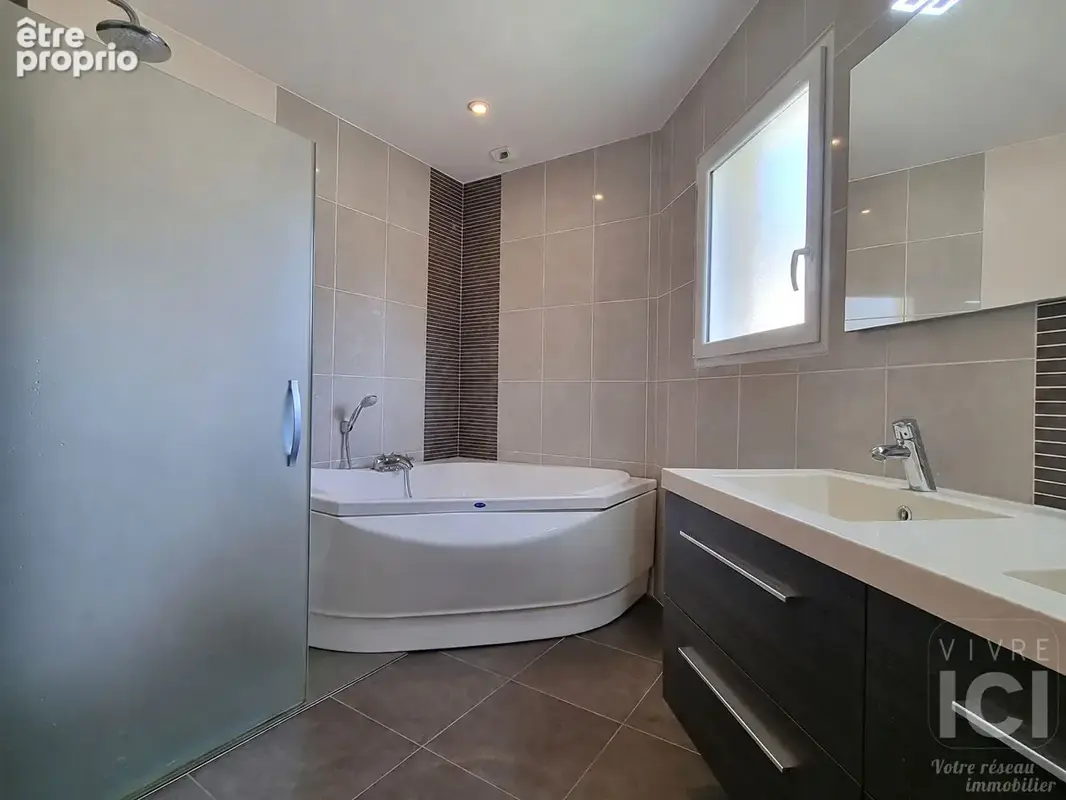 Maison Sautron 3chb de plain-pied 105M² - hyper bourg - photo 10