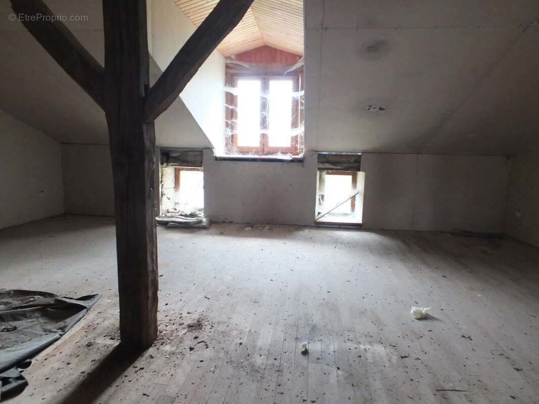 Maison à MONTEMBOEUF