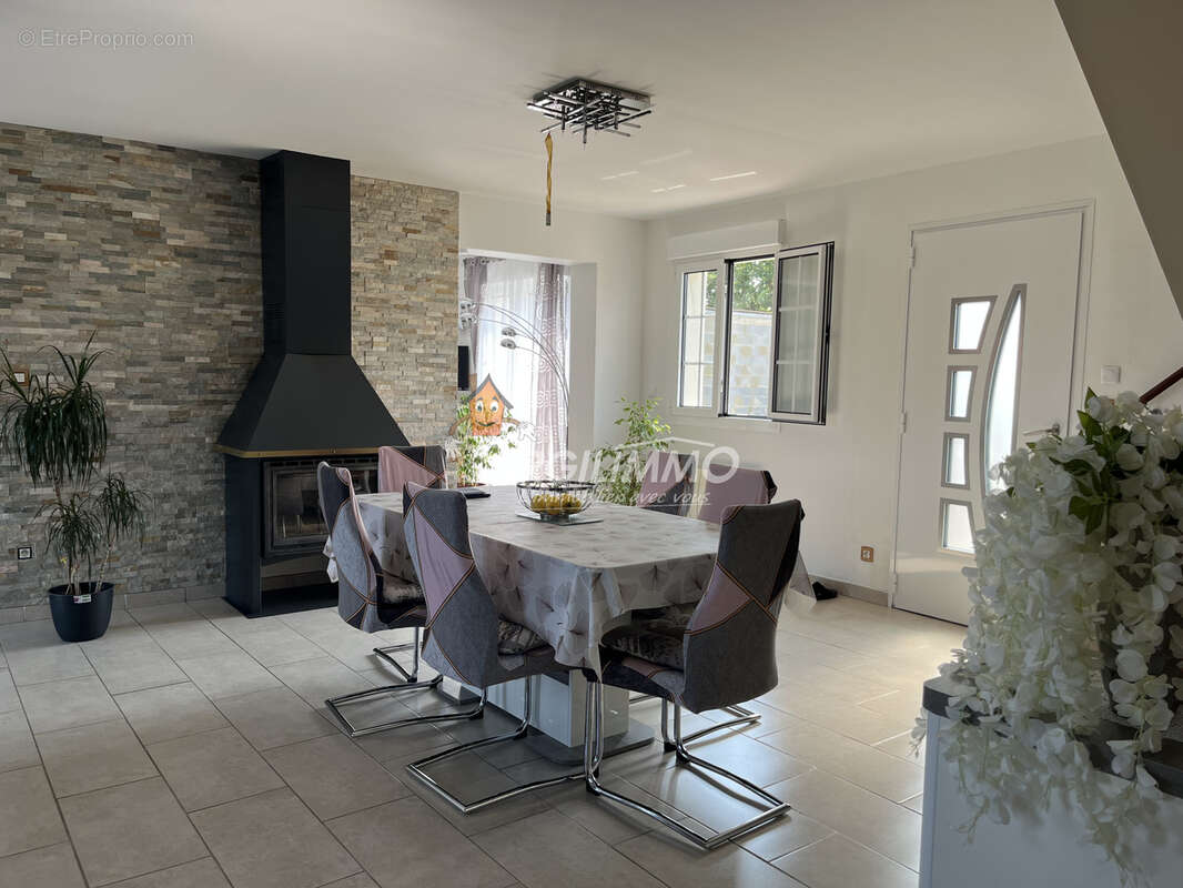 Maison à CONNERRE