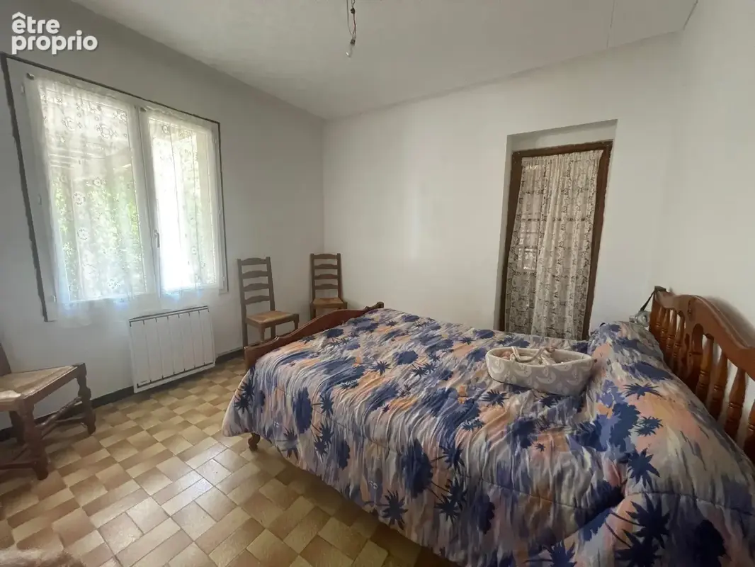 Maison composee de deux logements sur terrain de 2162m2 - photo 13