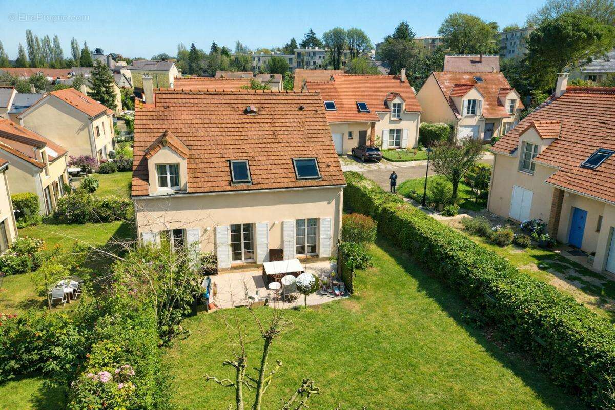 Maison à CHAMBOURCY