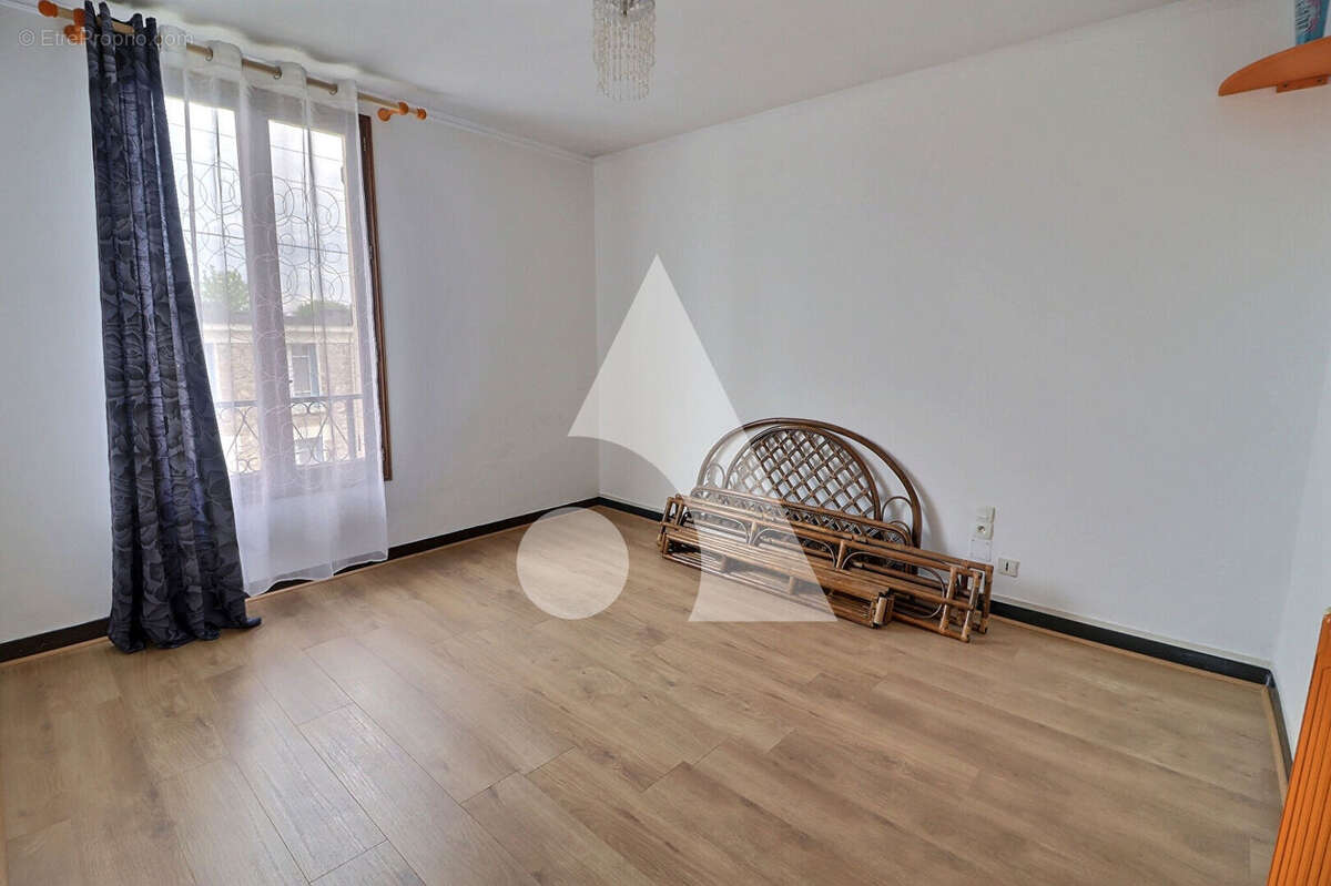 Coup de coeur ! Maison individuelle avec 4 chambres, dépendance et emplacement privilégié à Pontoise - photo 10