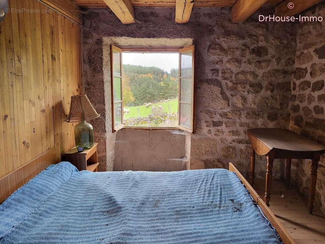 Maison à CROISANCES