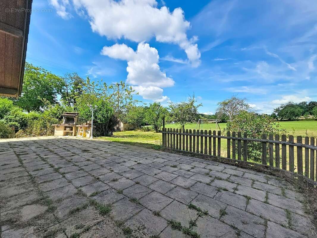 Maison 157 m² à Abbevillers  - photo 4