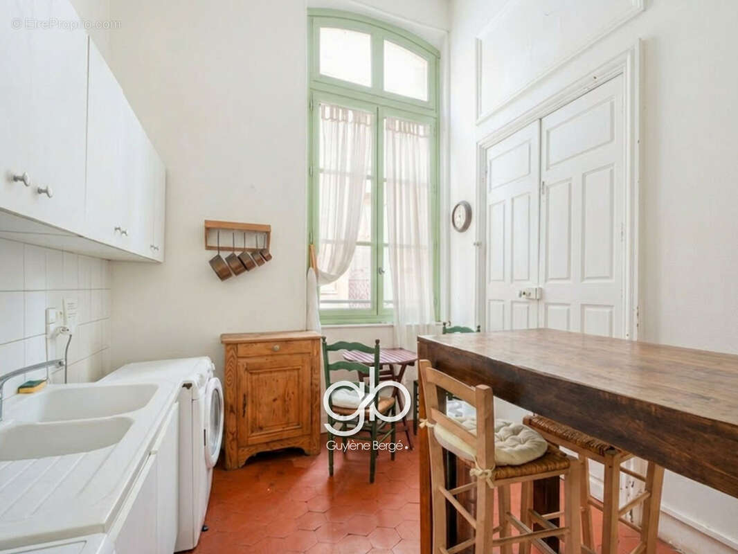 Appartement de caractère de 67,84 m2 dans un hôtel particulier au cœur du centre historique de béziers - photo 2