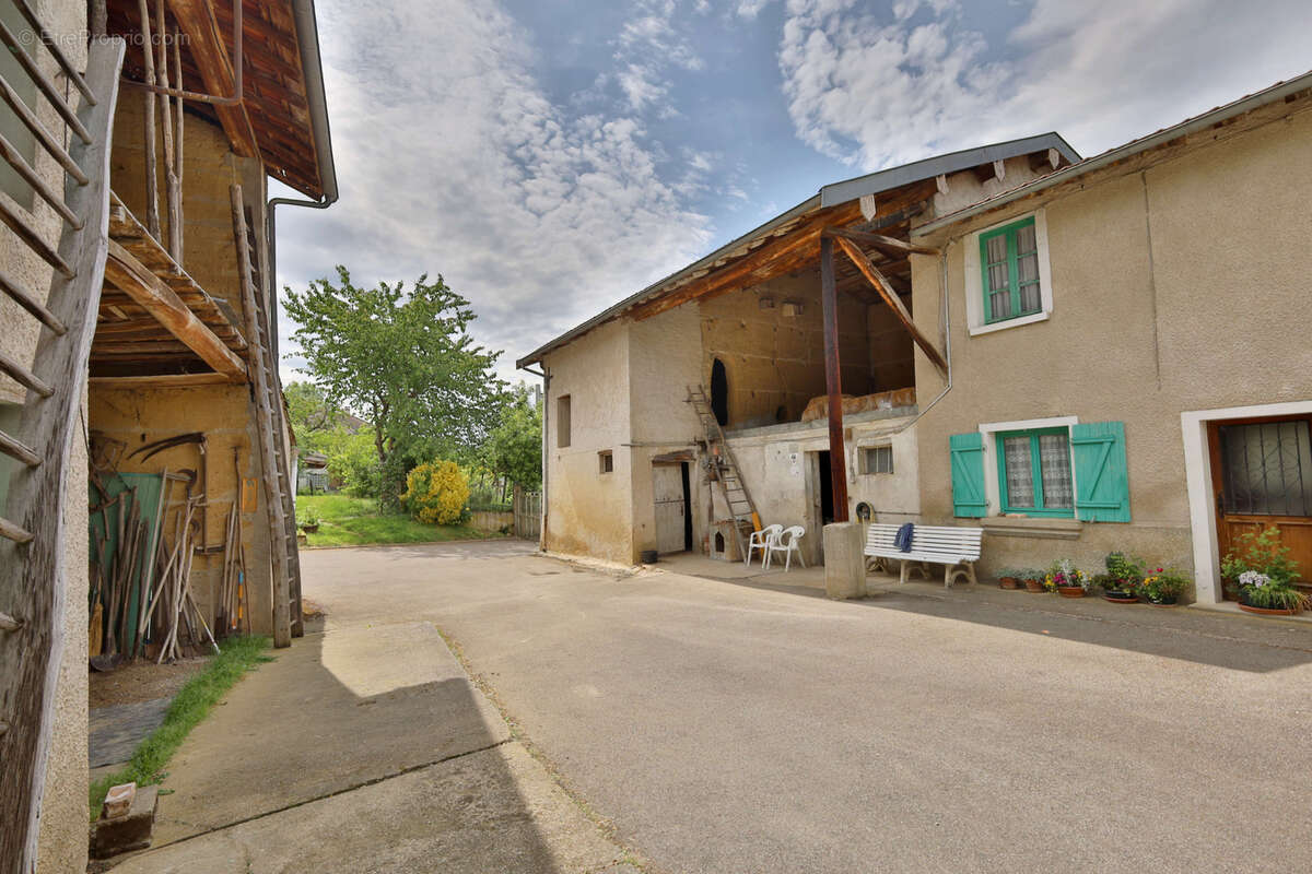 Maison à SAINT-JUST-CHALEYSSIN