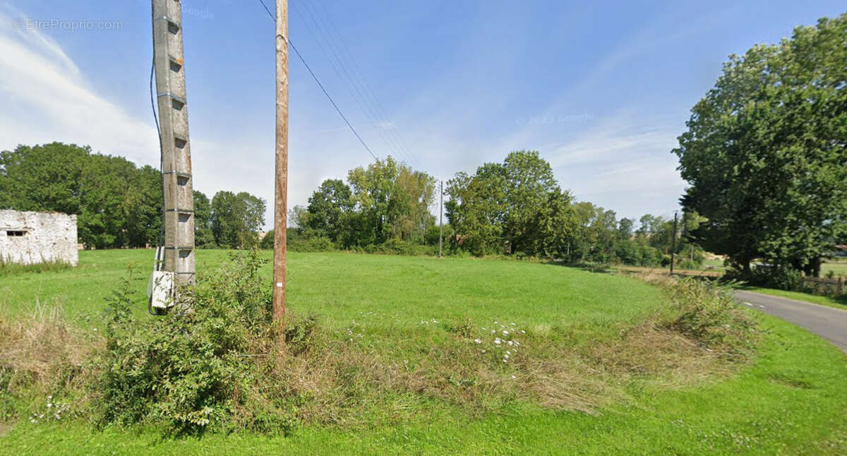 Terrain à LA FERTE-GAUCHER