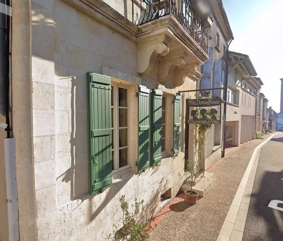 Maison à MONCLAR