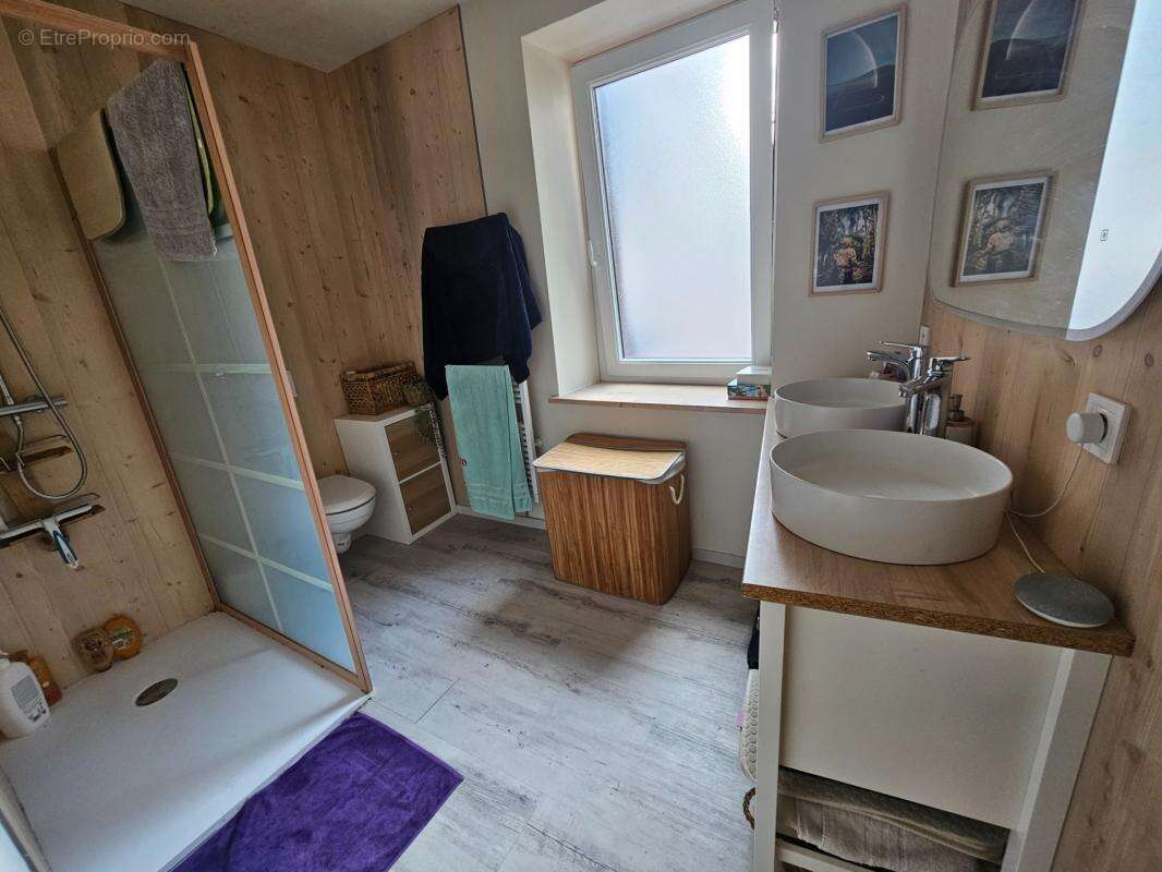 Maison de bourg -88m2 - 3 pièces - petite terrasse -  BEAUMONT (63110) - photo 7