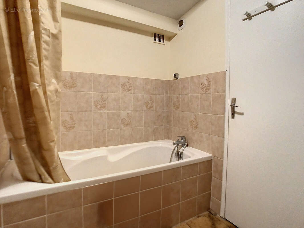 Maison à LA HAYE-DU-PUITS