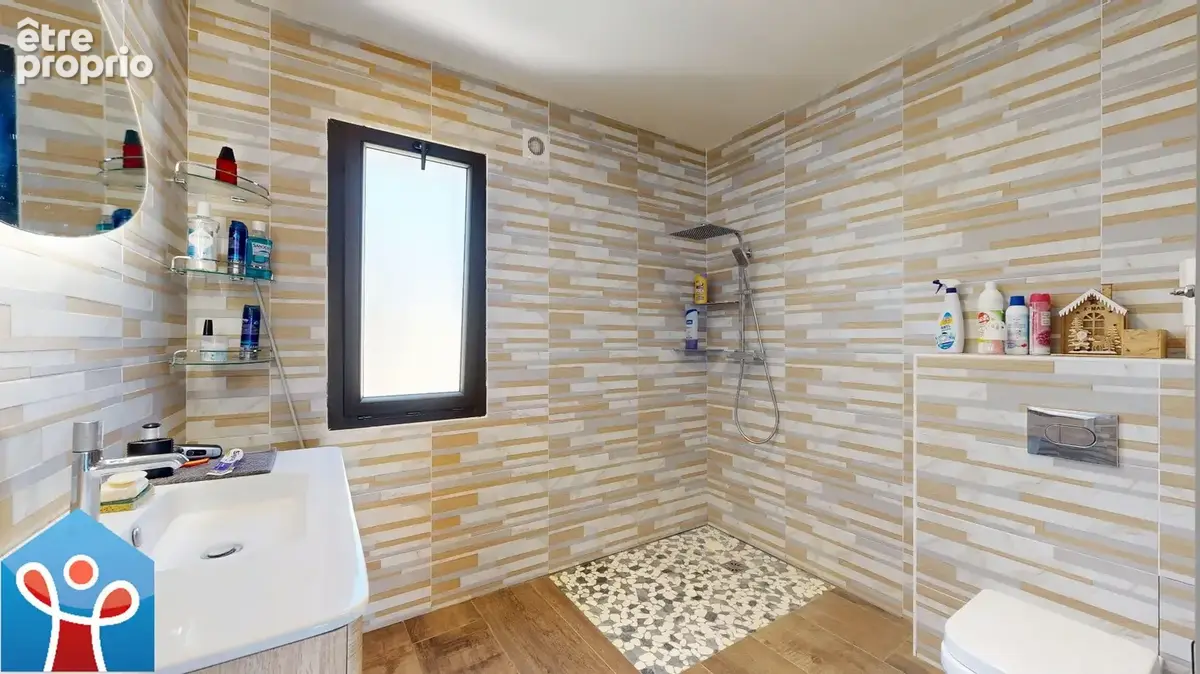 Villa moderne avec piscine, dépendances et terres agricoles - photo 20