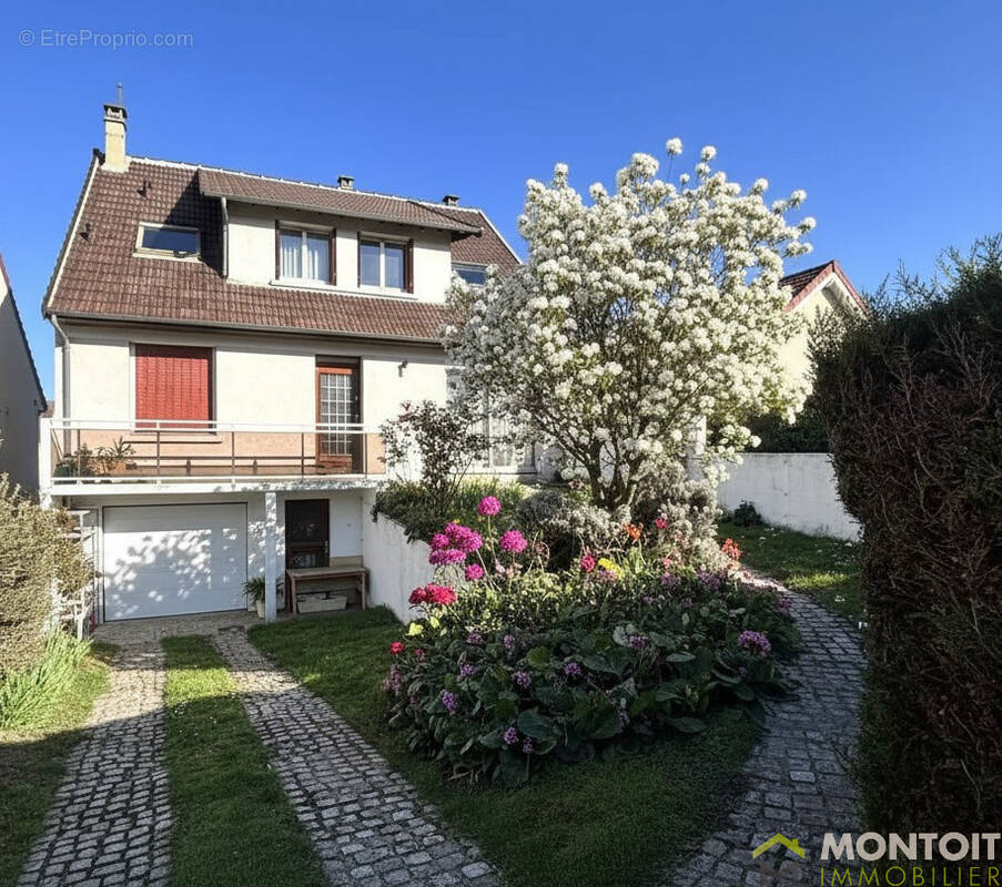Maison à THIAIS