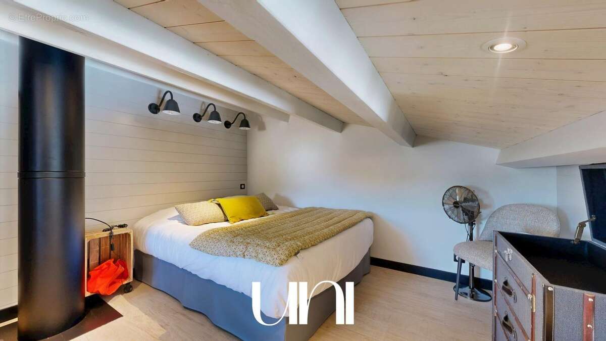 Maison 5 pièces de 277 m2 avec piscine et dépendance - Le-Bois-Plage-en-Ré - photo 22
