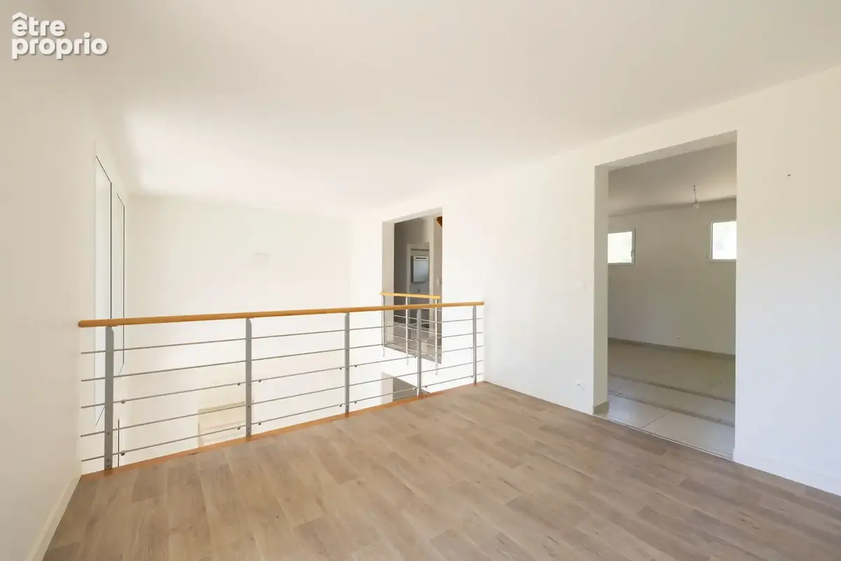 Nouaillé-maupertuis, maison familiale rénovée, 208 m2 habitables - photo 6