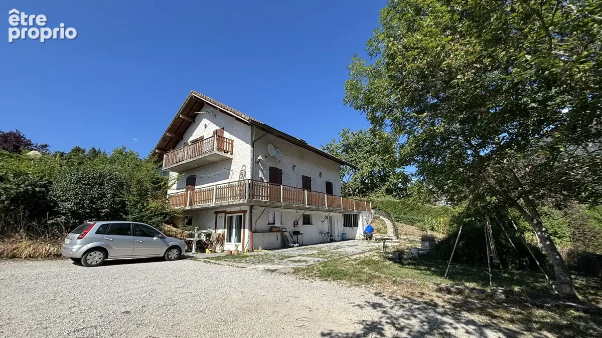 Appartement à EVIRES