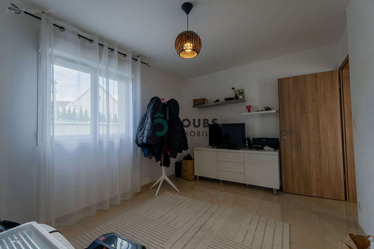 Maison située au Bélieu - photo 6