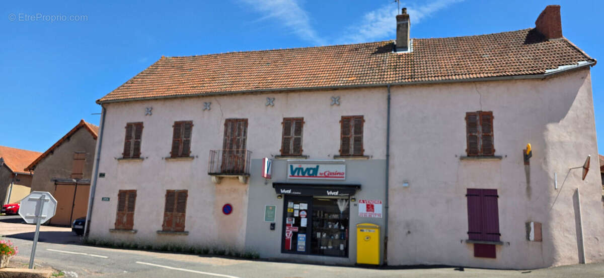 Commerce à LAPALISSE