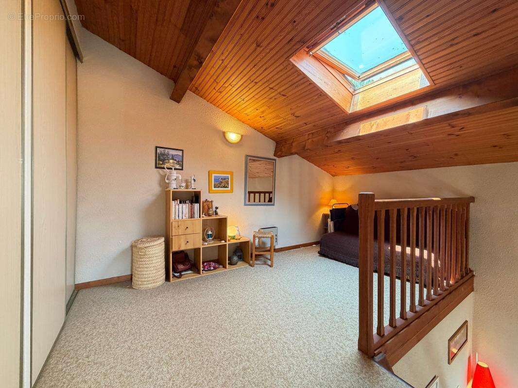 APPARTEMENT 3 Pièces + Mezzanine à 300 m Plage de Nauzan - photo 10