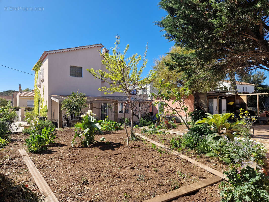 Maison à LA SEYNE-SUR-MER
