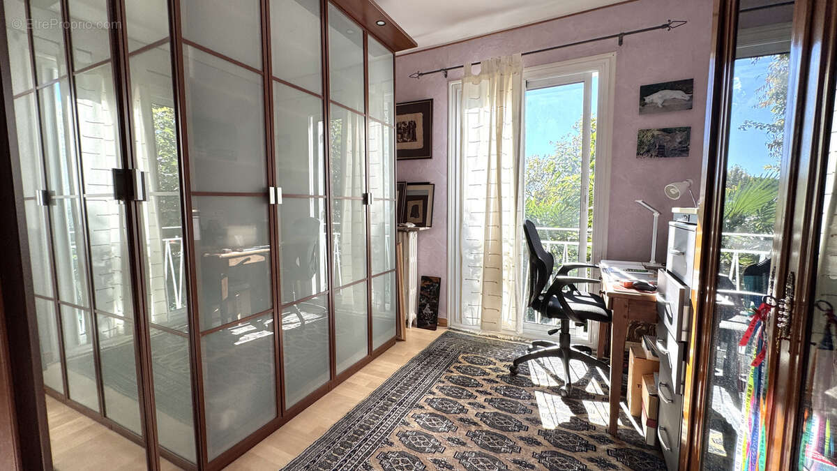 Maison à LA VALETTE-DU-VAR