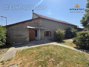 Maison à ESPINASSE-VOZELLE