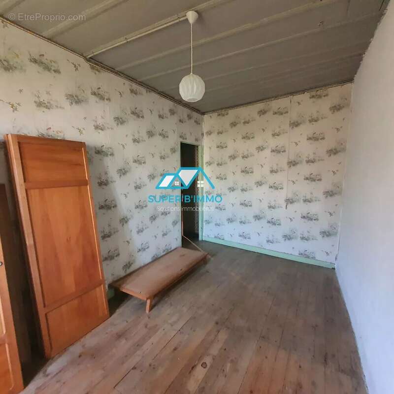 Maison à LAVOUTE-CHILHAC