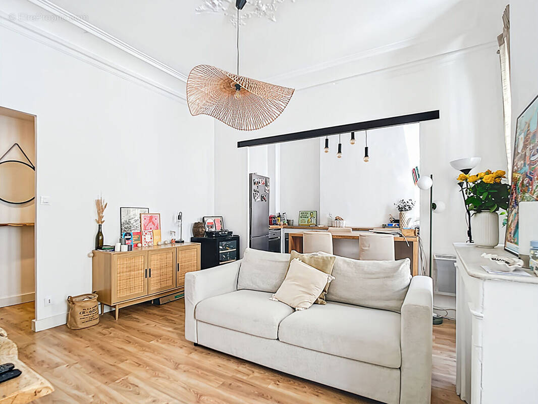 Appartement à MARSEILLE-2E