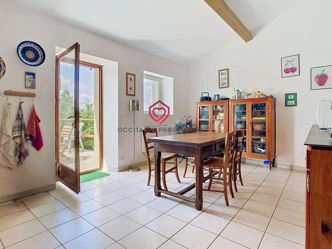 Maison à PEYREFITTE-SUR-L'HERS