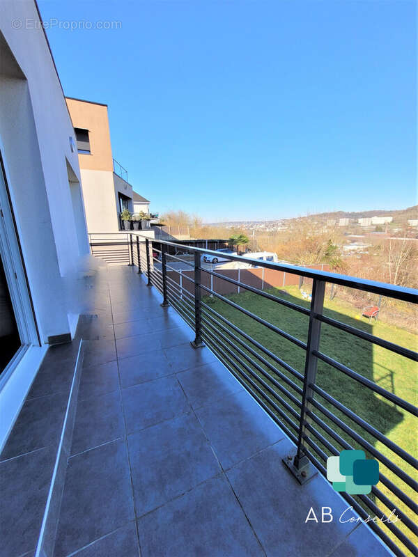 Maison à SAINT-LEGER-DU-BOURG-DENIS