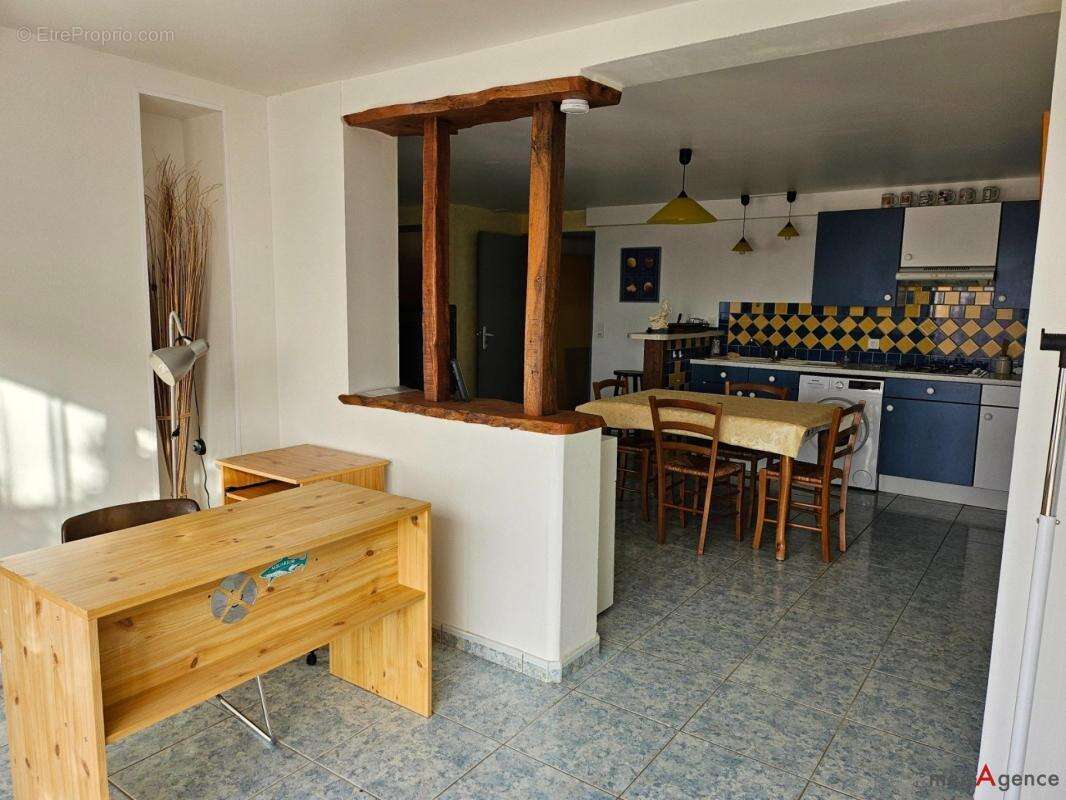 Maison à CASTELNAU-BARBARENS