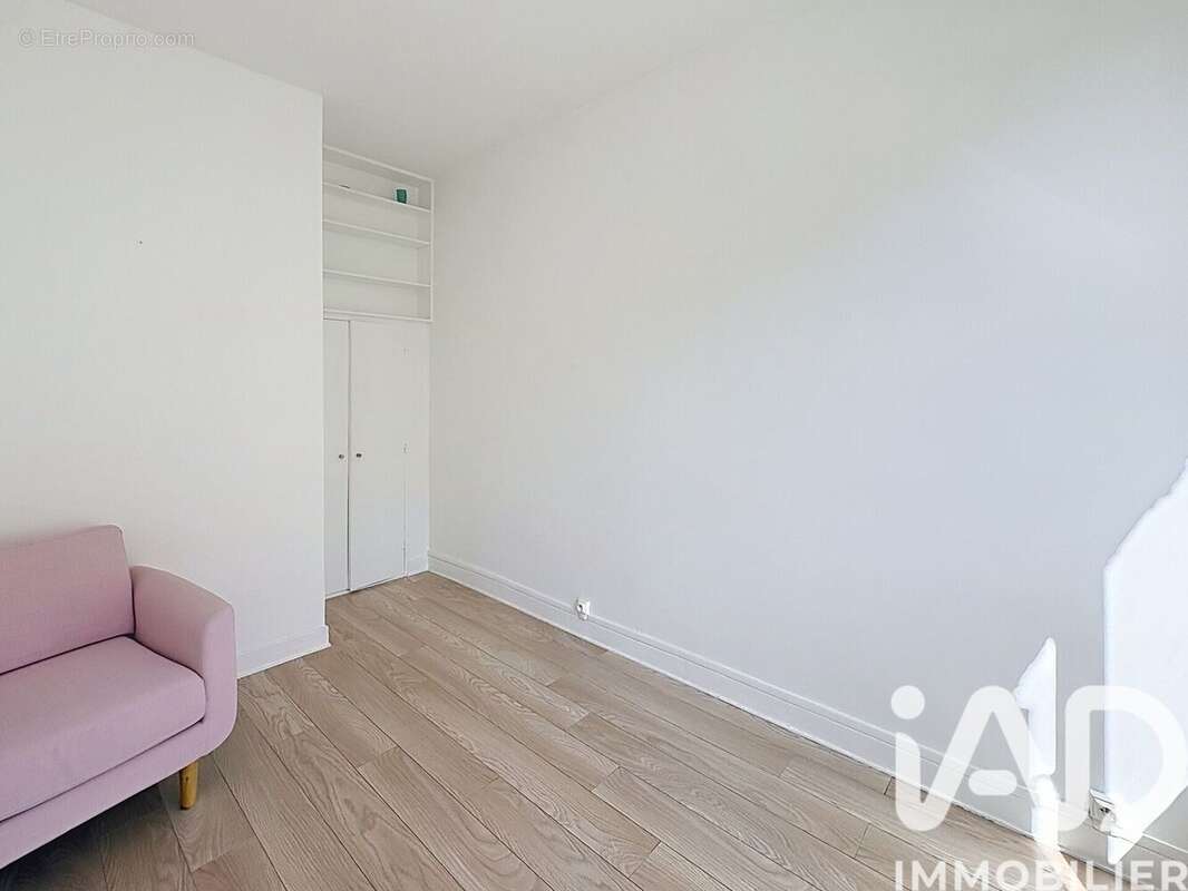 Photo 6 - Appartement à LA GARENNE-COLOMBES