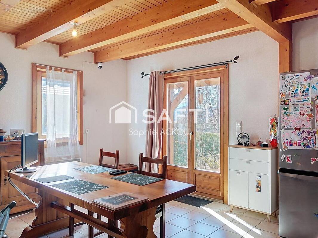 Photo 1 - Maison à LA BATIE-NEUVE