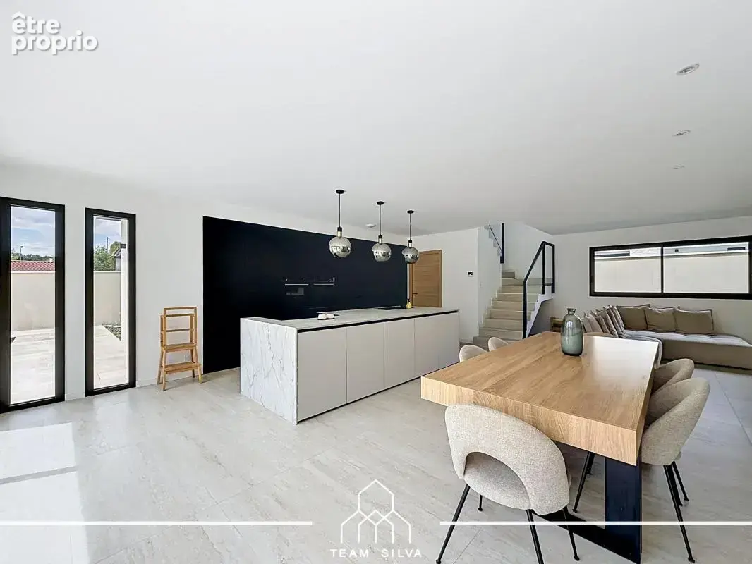 Maison 140 m² à Simandres  - photo 2
