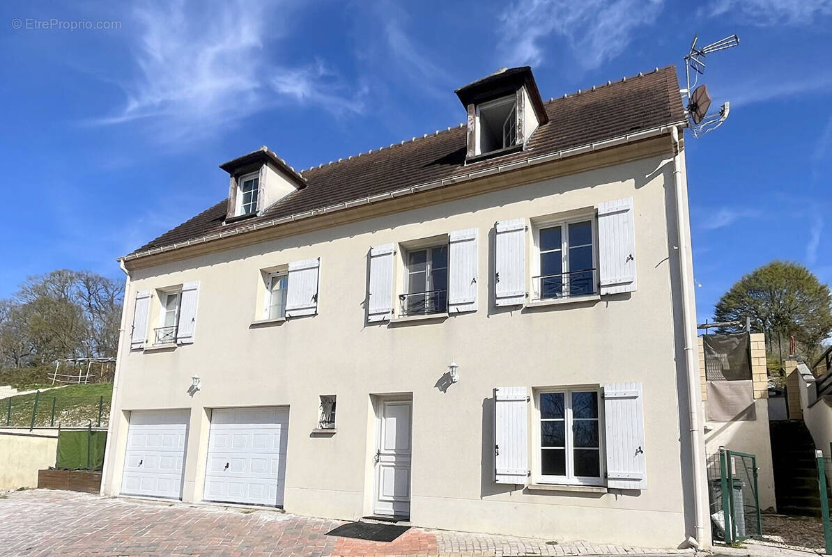 Maison à MERU