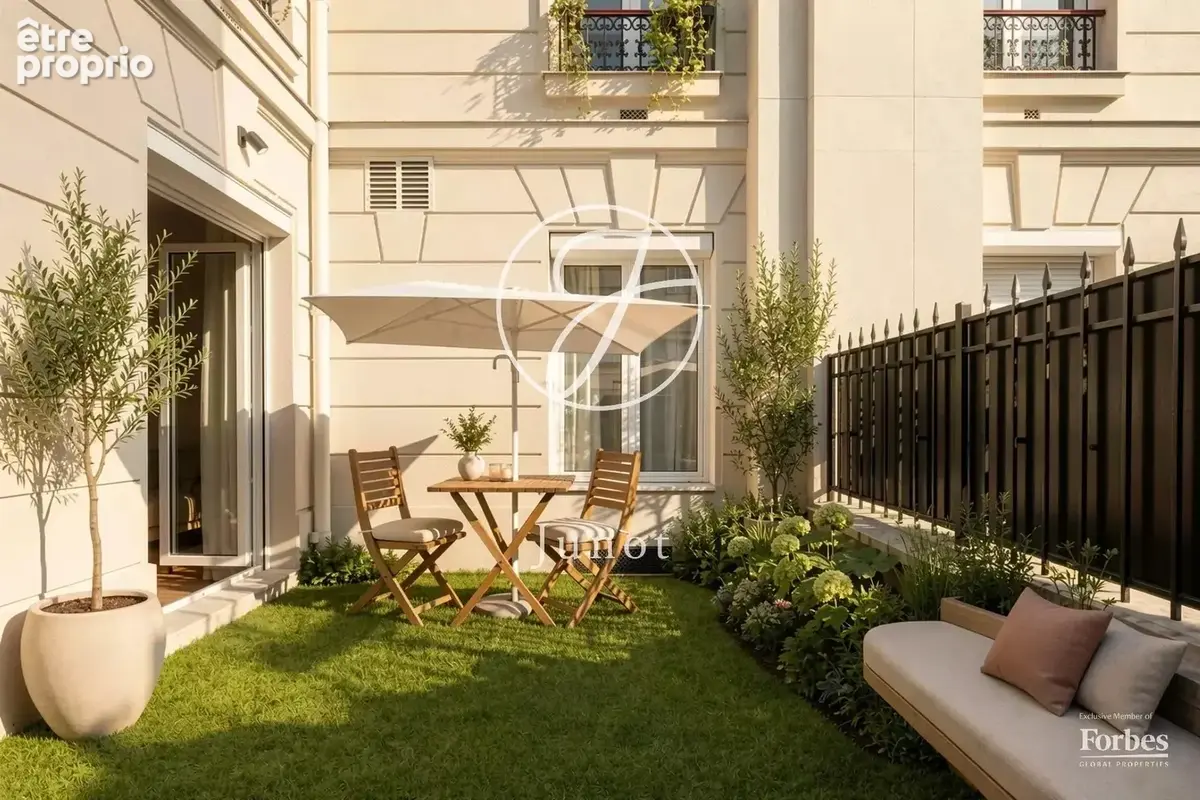 Appartement à PARIS-16E