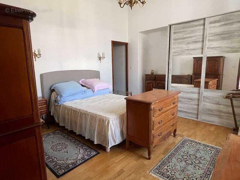 Appartement à SAINT-YRIEIX-LA-PERCHE