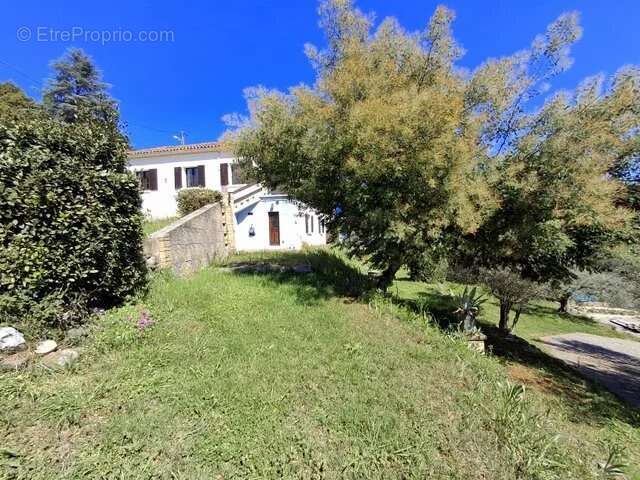 Maison à SAINT-AMBROIX