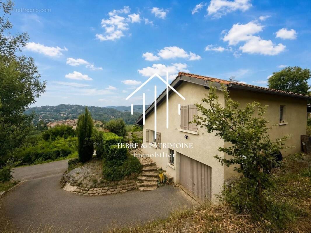 Maison à UCEL