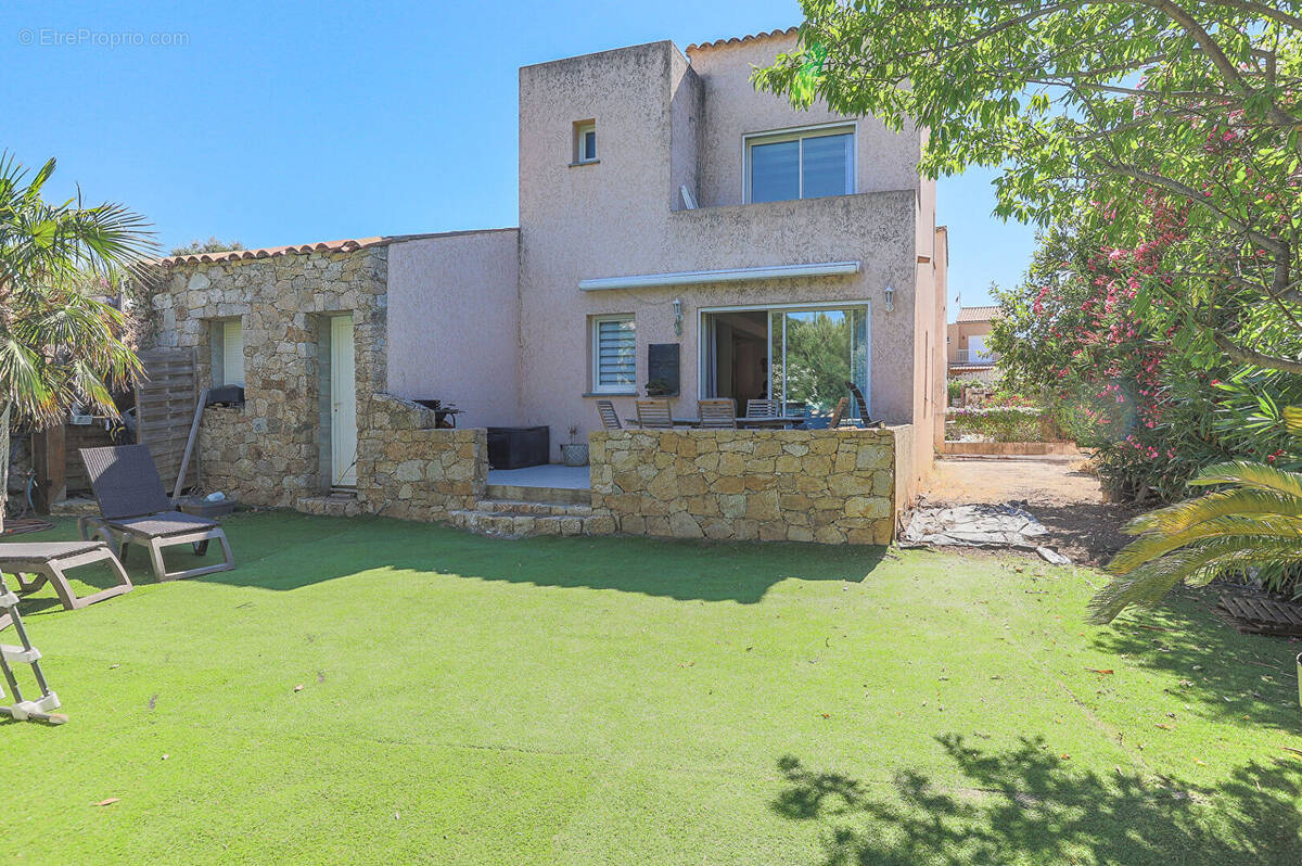 Maison à LUMIO