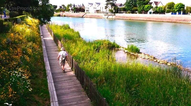 Appartement à LE PERREUX-SUR-MARNE