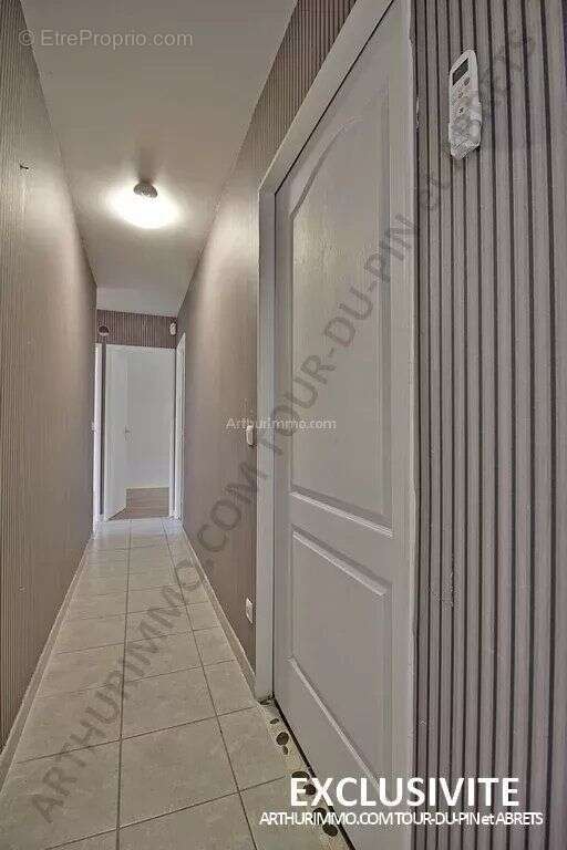 Maison à LA TOUR-DU-PIN